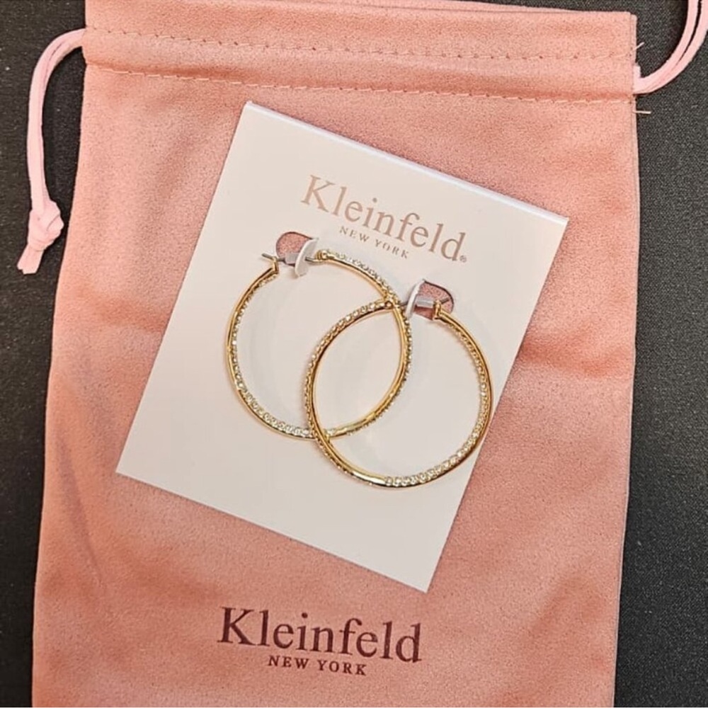 Kleinfeld Gold Tone Pavé Crystal Hoop Earrings Wedding Bridal
Christmas Gift 🤍 - Picture 11 of 16